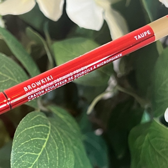 ONE/SIZE BROWKIKI • MICRO BROW DEFINING PENCIL • VARIOUS COLORS AVAILABLE - Picture 10 of 13